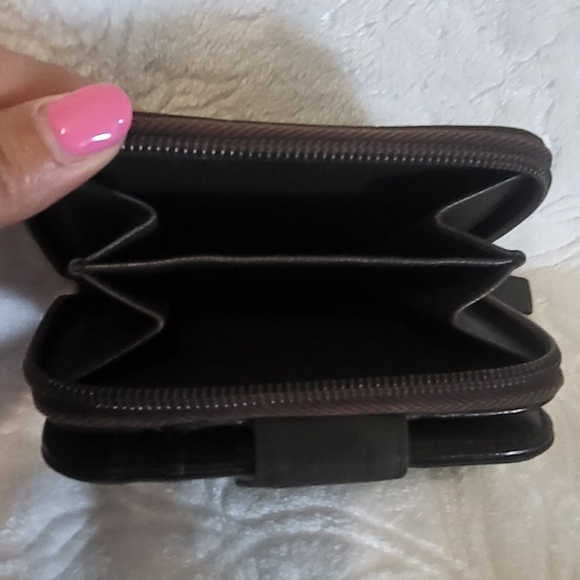 Prada nylon wallet - Picture 2 of 8